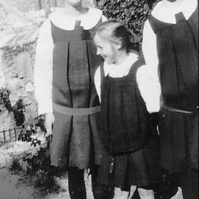 Win Thorning and her sisters 1920-27's 